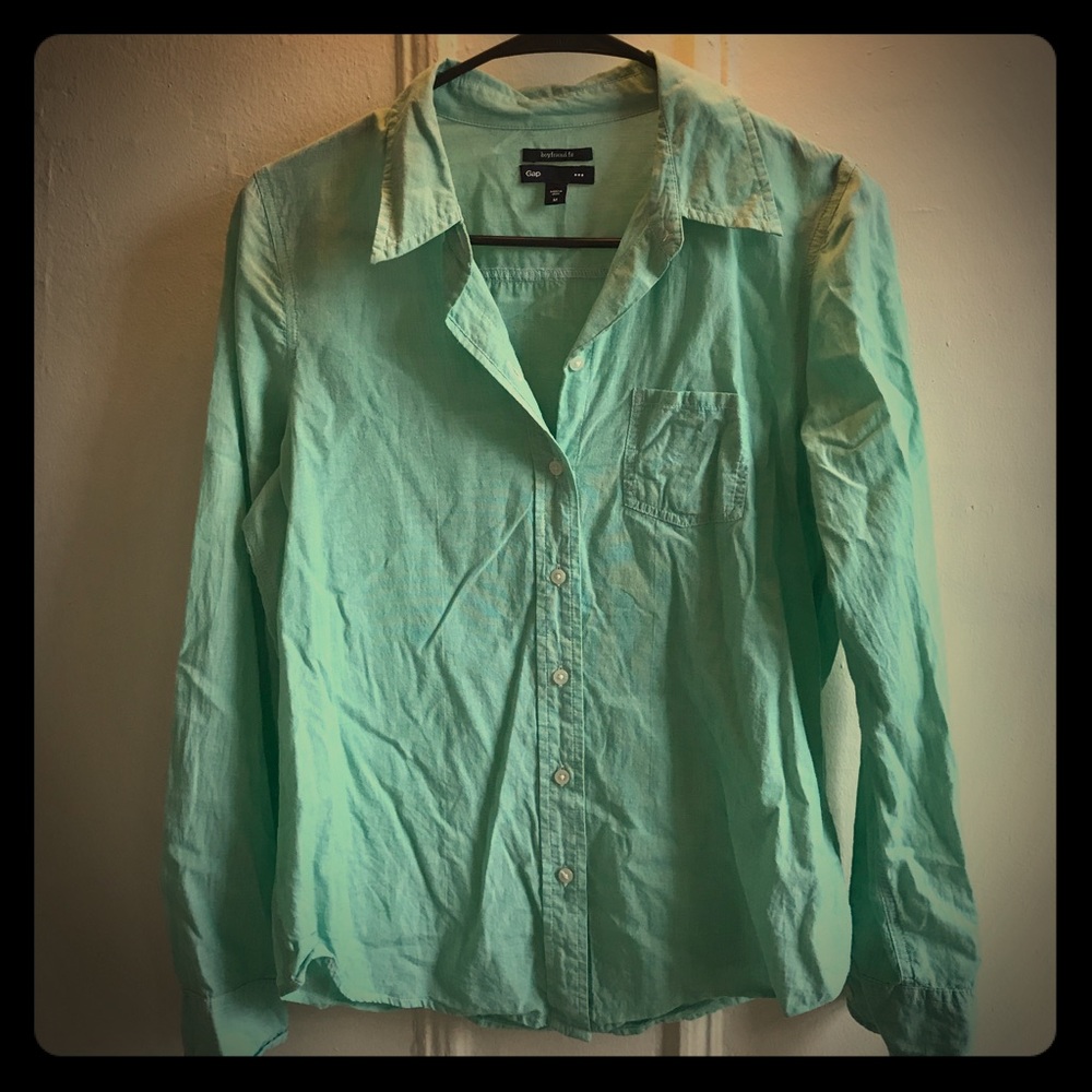 Sea green Gap boyfriend fit top